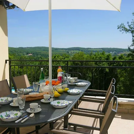 Villa Sleeps 8 Pool Wifi Louchapt