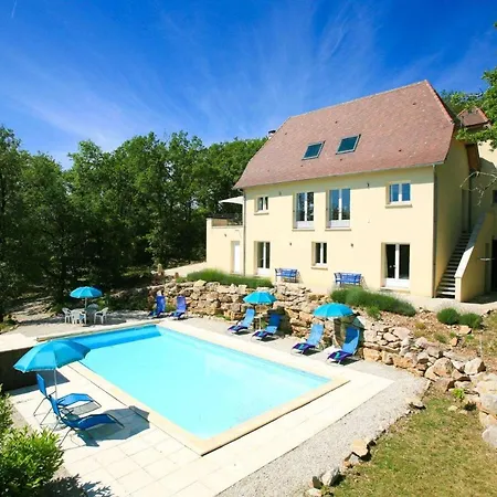 Vila Sleeps 8 Pool Wifi *