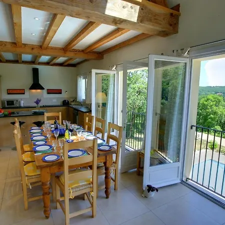 Sleeps 8 Pool Wifi Vila Louchapt