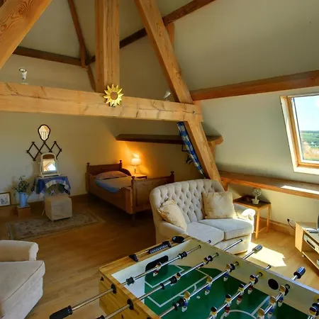 Sleeps 8 Pool Wifi * Louchapt